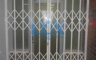 тамбурные раздвижные решетчатые двери - фото № 3