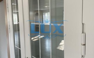 дверь с двумя створками и МДФ отделкой