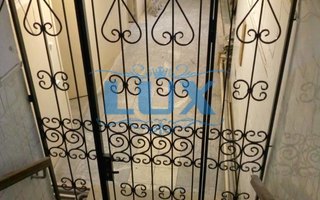 тамбурная решетчатая дверь с нитроэмалью